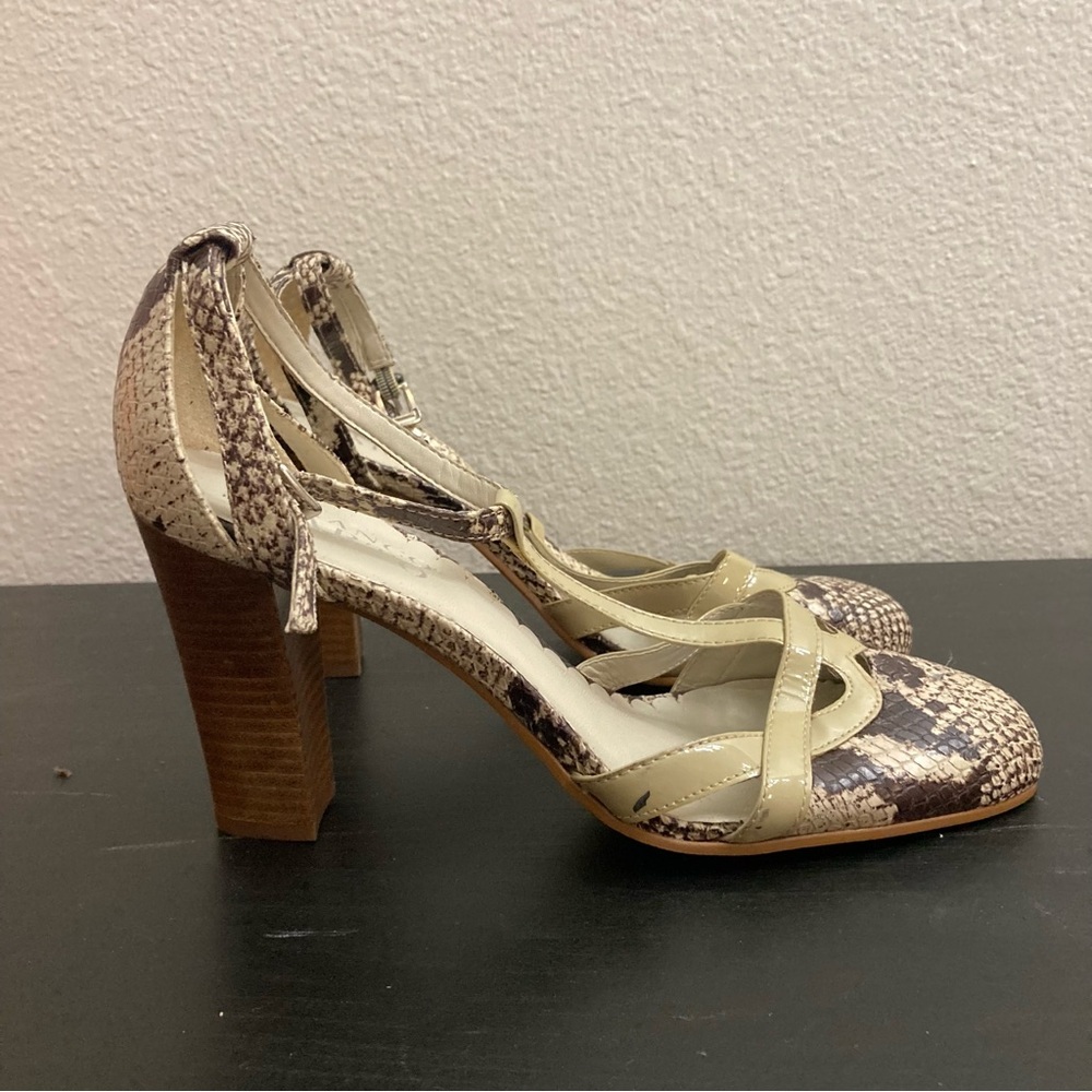 Franco Sarto Mary Jane’s - Brown/Cream - Size 7